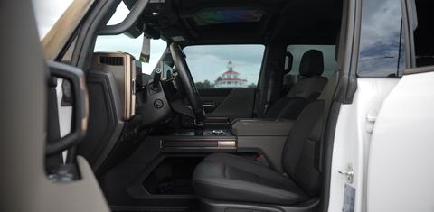 GMC HUMMER EV SUV 2025