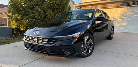 Hyundai Elantra 2024