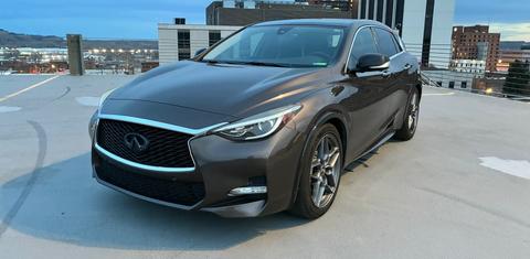 INFINITI QX30 2017