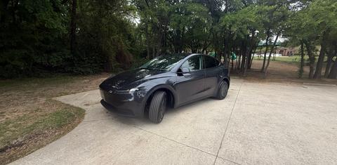 Tesla Model Y 2026