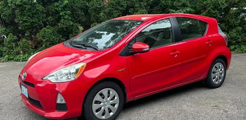 Toyota Prius c 2014