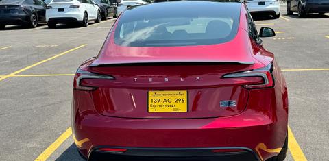 Tesla Model 3 2024
