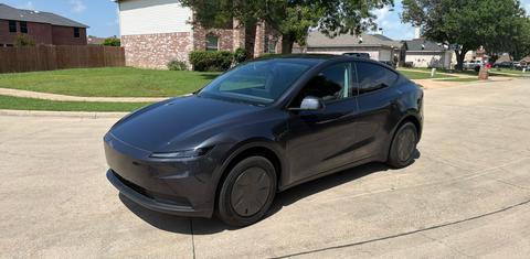 Tesla Model Y 2026