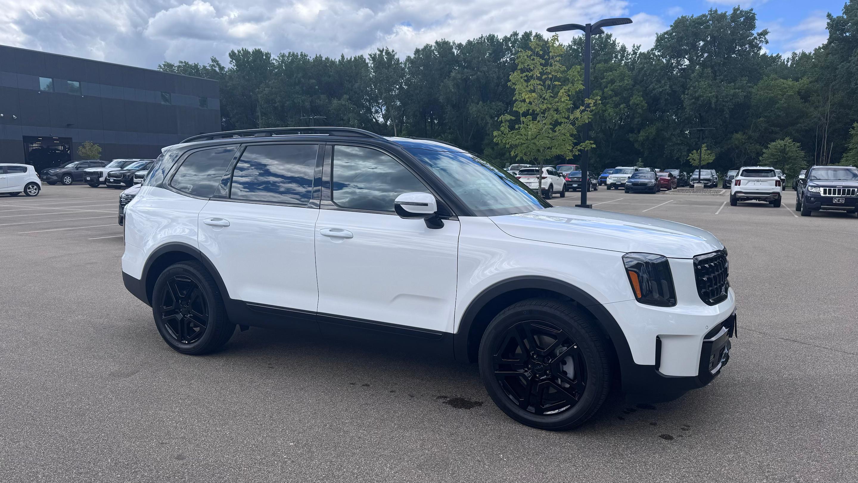 Kia Telluride 2025 in Brooklyn Park, MN