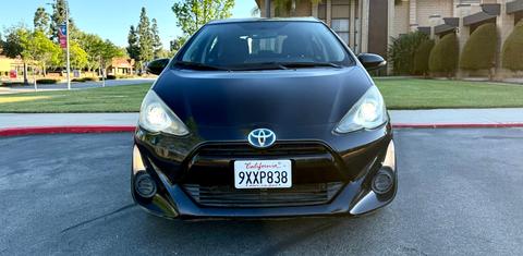 Toyota Prius c 2015