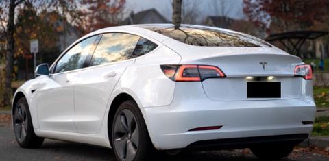 Tesla Model 3 2022
