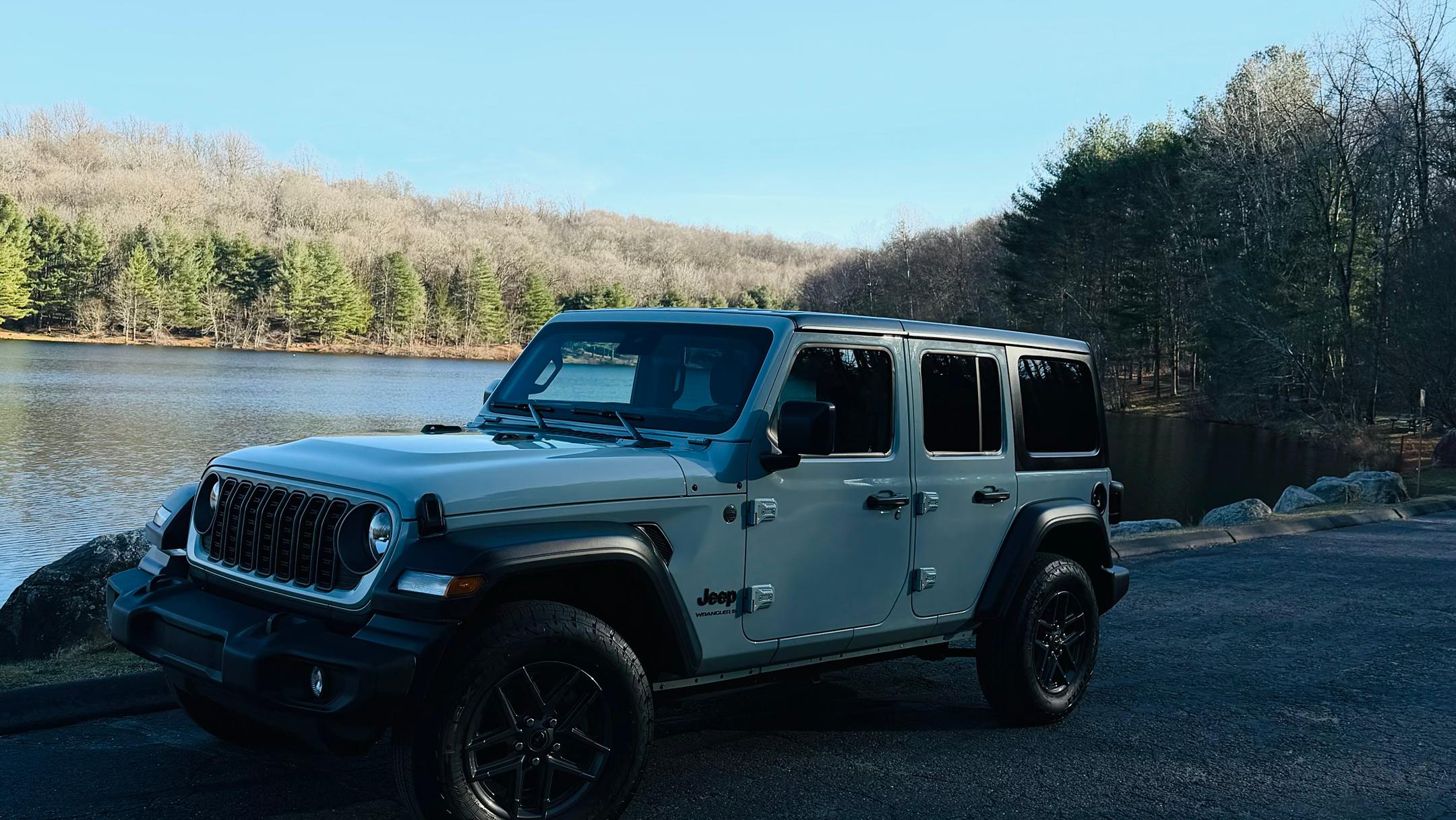 Jeep Wrangler 2024 in Monroe, CT