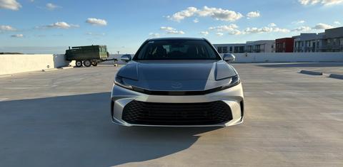Toyota Camry Hybrid 2025