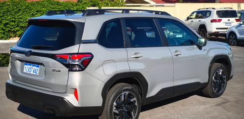 Subaru FORESTER 2025