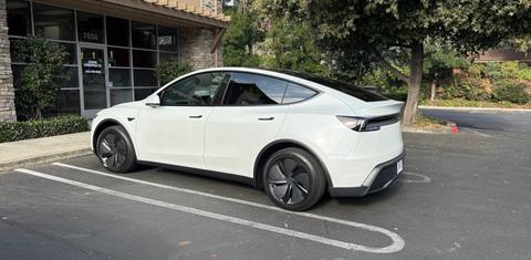 Tesla Model Y 2026
