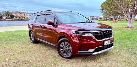 Kia CARNIVAL 2023