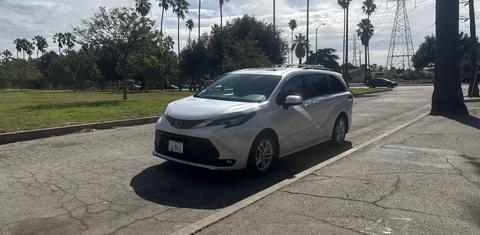 Toyota Sienna 2026