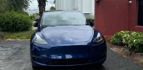 Tesla Model Y 2024