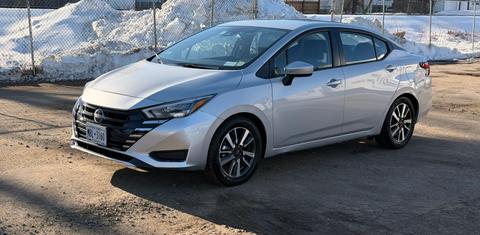 Nissan Versa 2025