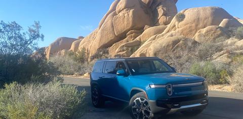 Rivian R1S 2025
