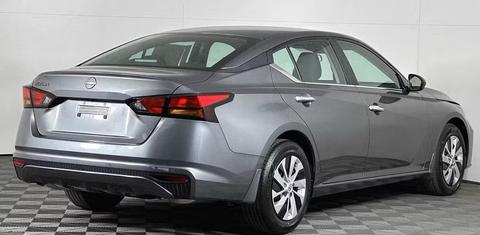 Nissan Altima 2024