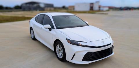 Toyota Camry Hybrid 2025