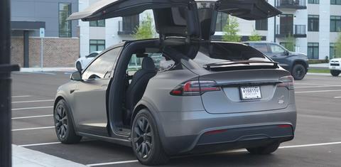 Tesla Model X 2022
