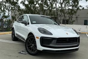 Porsche Macan car