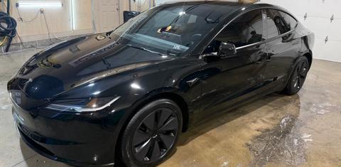 Tesla Model 3 2025