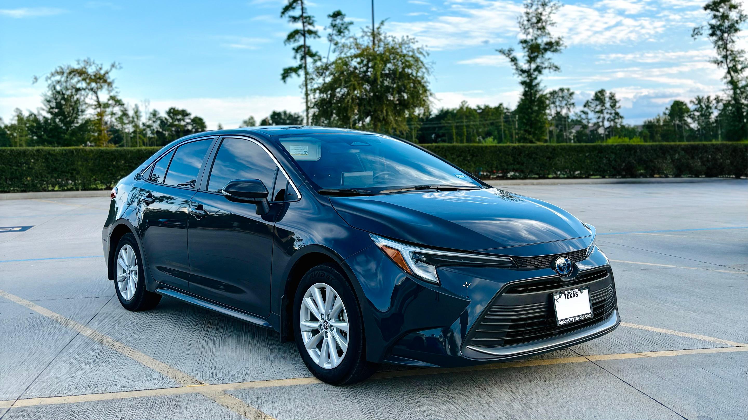 Toyota Corolla Hybrid 2025 in Cut and Shoot, TX