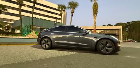 Tesla Model 3 2020