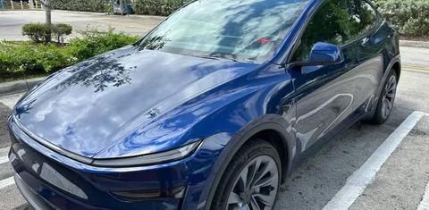 Tesla Model Y 2026