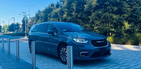 Chrysler Pacifica 2023