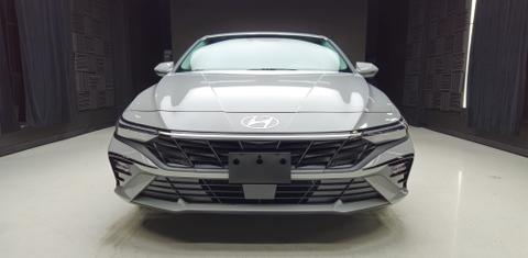Hyundai Elantra Hybrid 2026