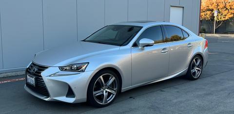 Lexus IS 2017