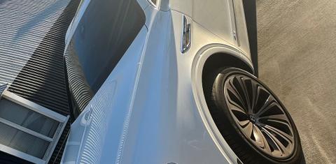 Bentley Bentayga 2024