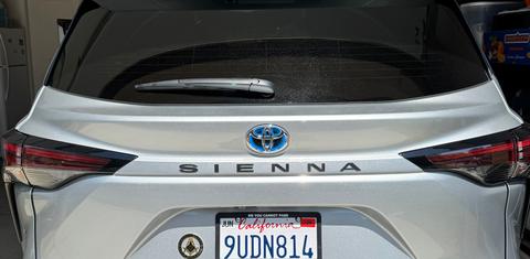 Toyota Sienna 2025