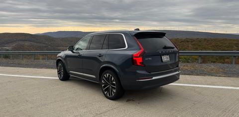 Volvo XC90 Plug-In Hybrid 2025