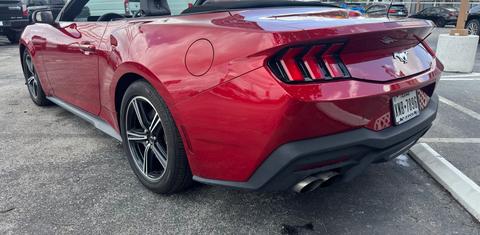 Ford Mustang 2024