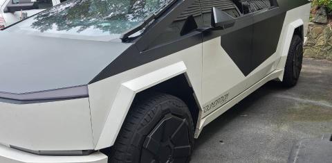 Tesla Cybertruck 2024