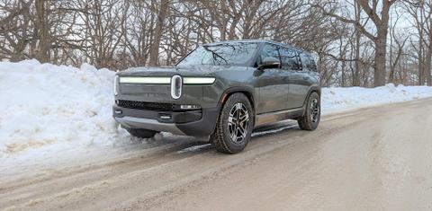 Rivian R1S 2023