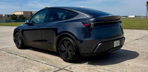 Tesla Model Y 2026