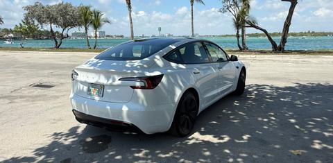 Tesla Model 3 2025