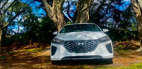 Hyundai Ioniq Hybrid 2022