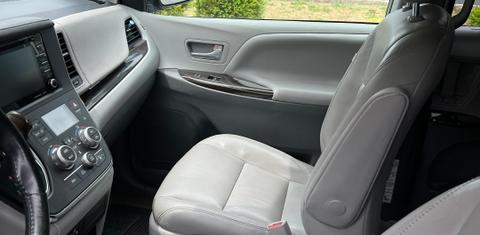 Toyota Sienna 2019