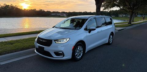 Chrysler Pacifica 2023