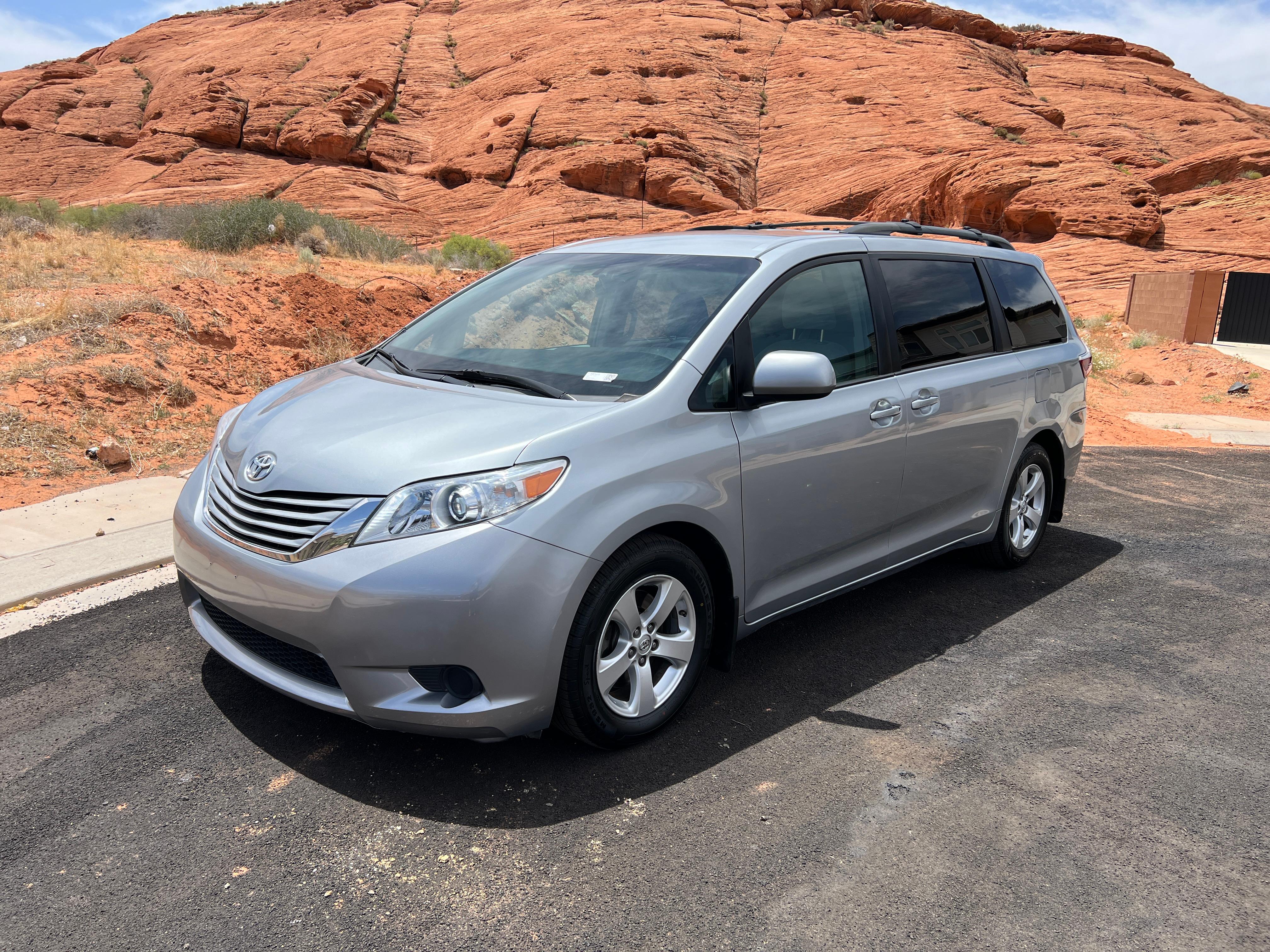 Toyota Sienna 2016 in Hurricane, UT