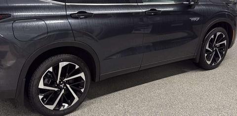 Mitsubishi Outlander Plug-In Hybrid 2025