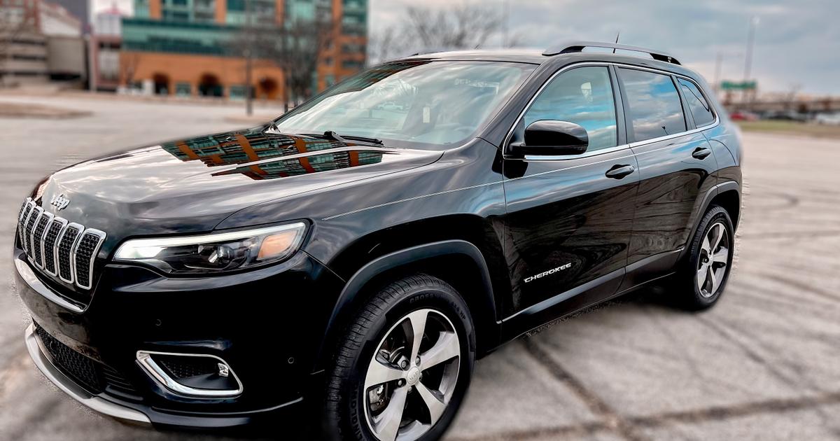 Jeep Cherokee 2019 rental in Louisville, KY by Stefanie W. Turo