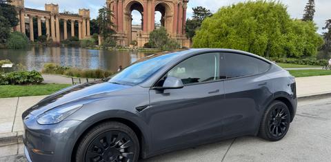 Tesla Model Y 2022