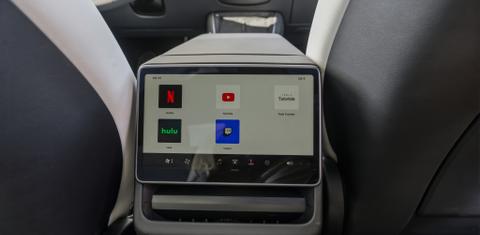 Tesla Model Y 2026
