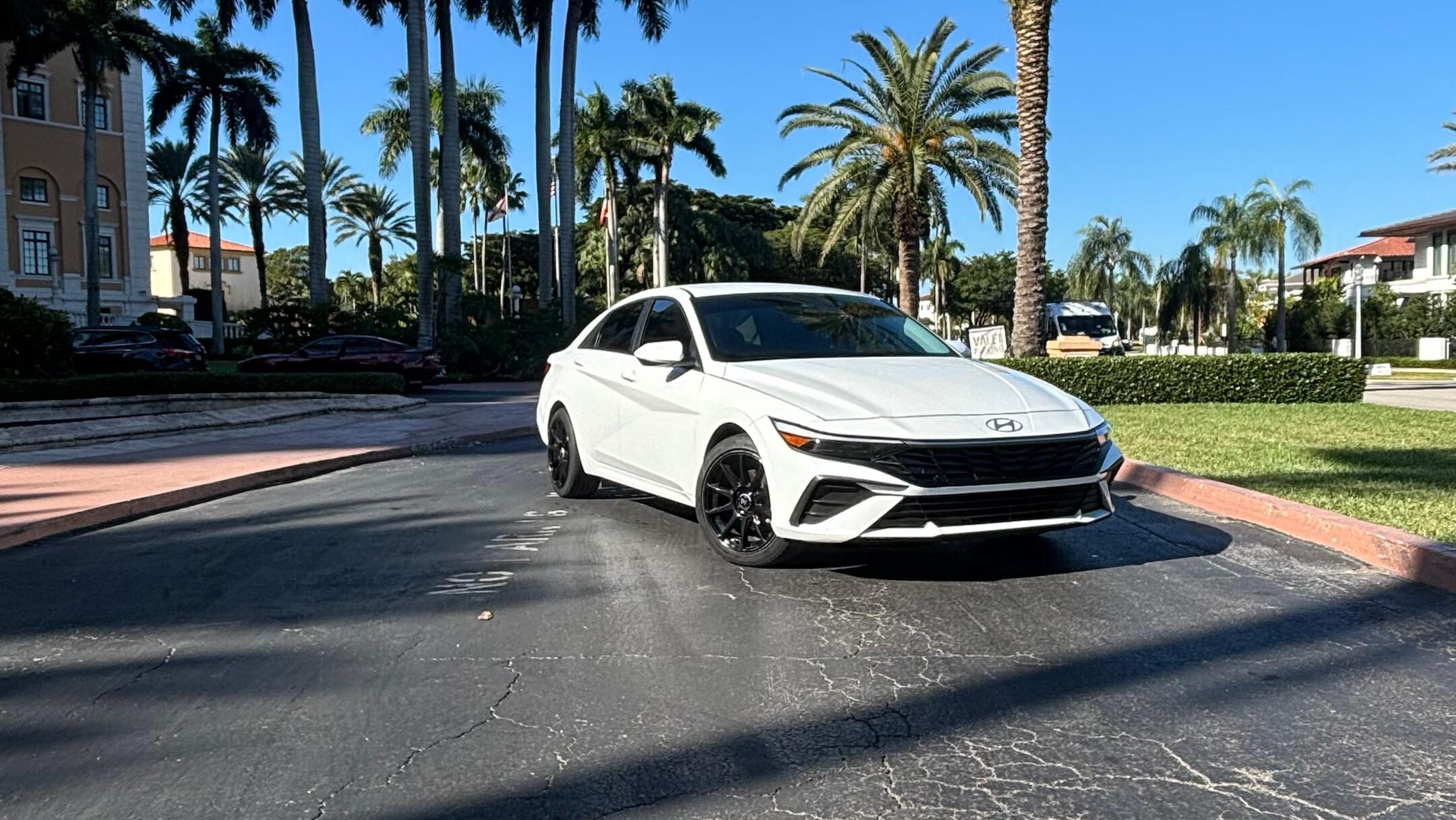 Hyundai Elantra 2024 in 