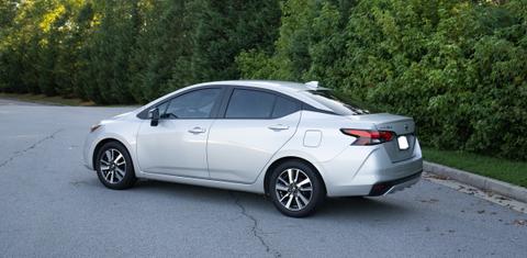 Nissan Versa 2021