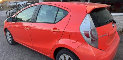 Toyota Prius c 2012