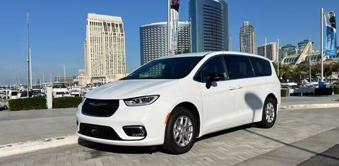 Chrysler Pacifica 2026